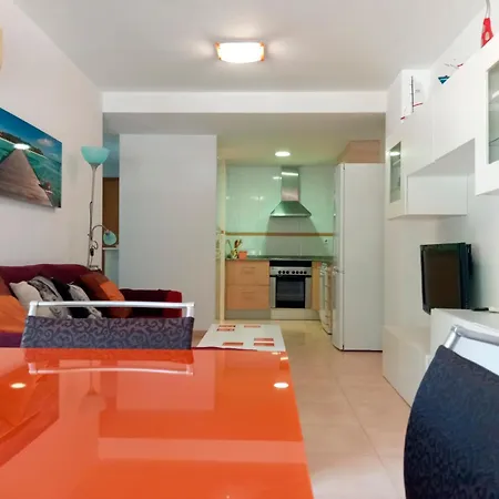 Apartment Algaida Oropesa 3000 *